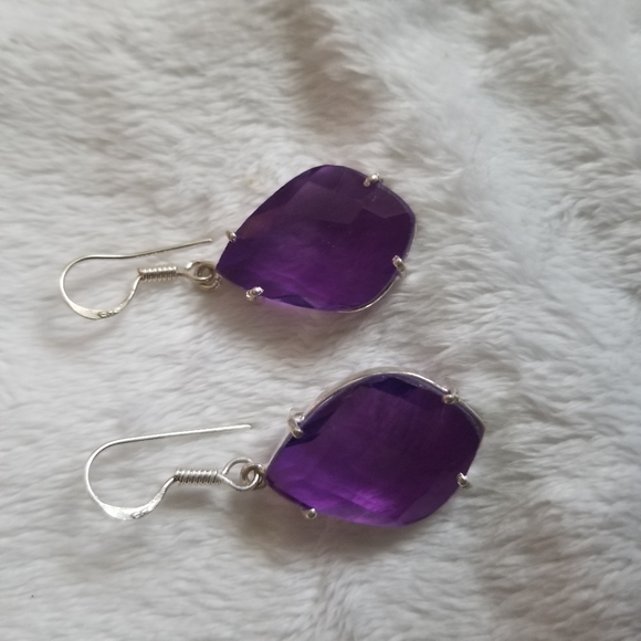 Amethyst - Picture 4 of 12